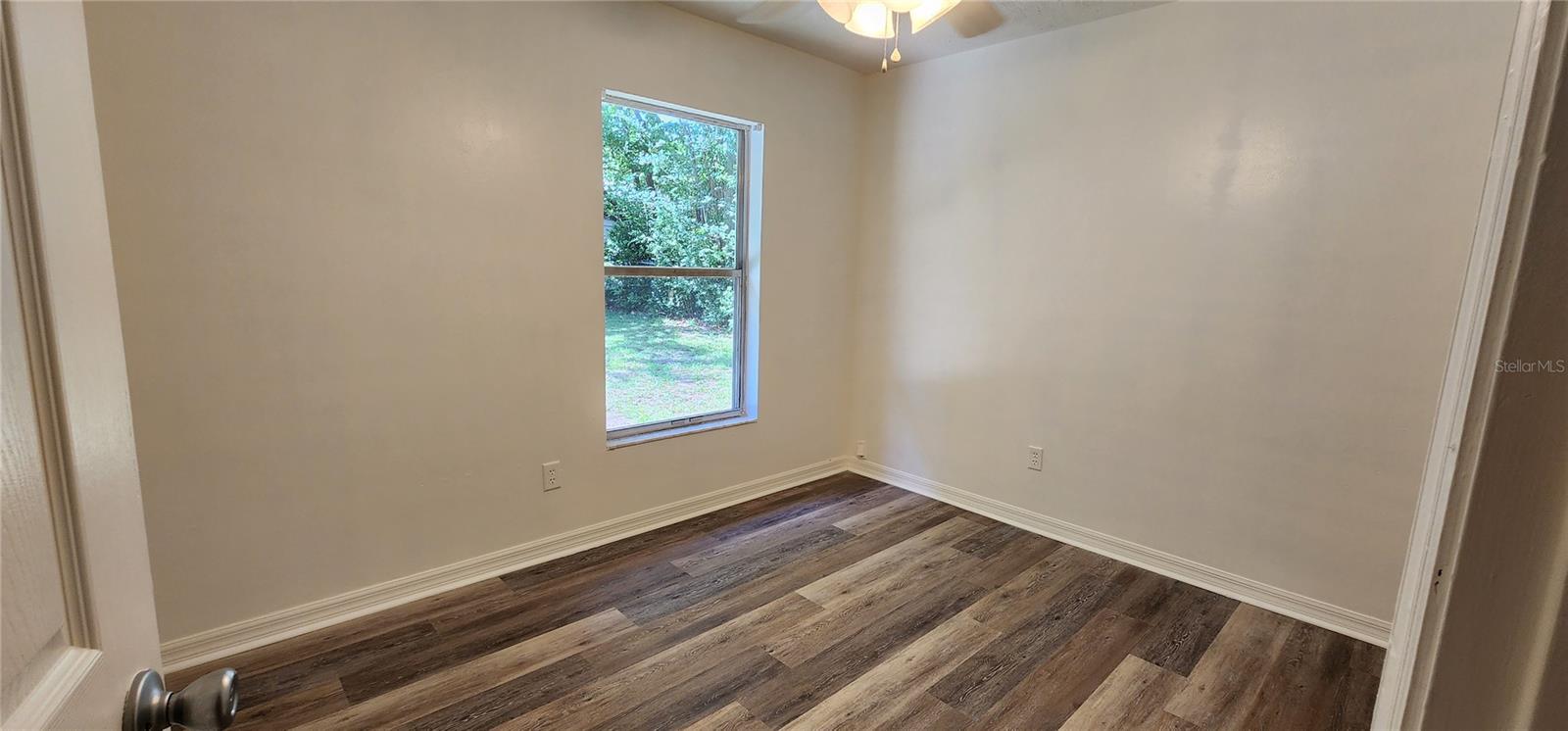 Image 9 of 11 For 12022 147th Place