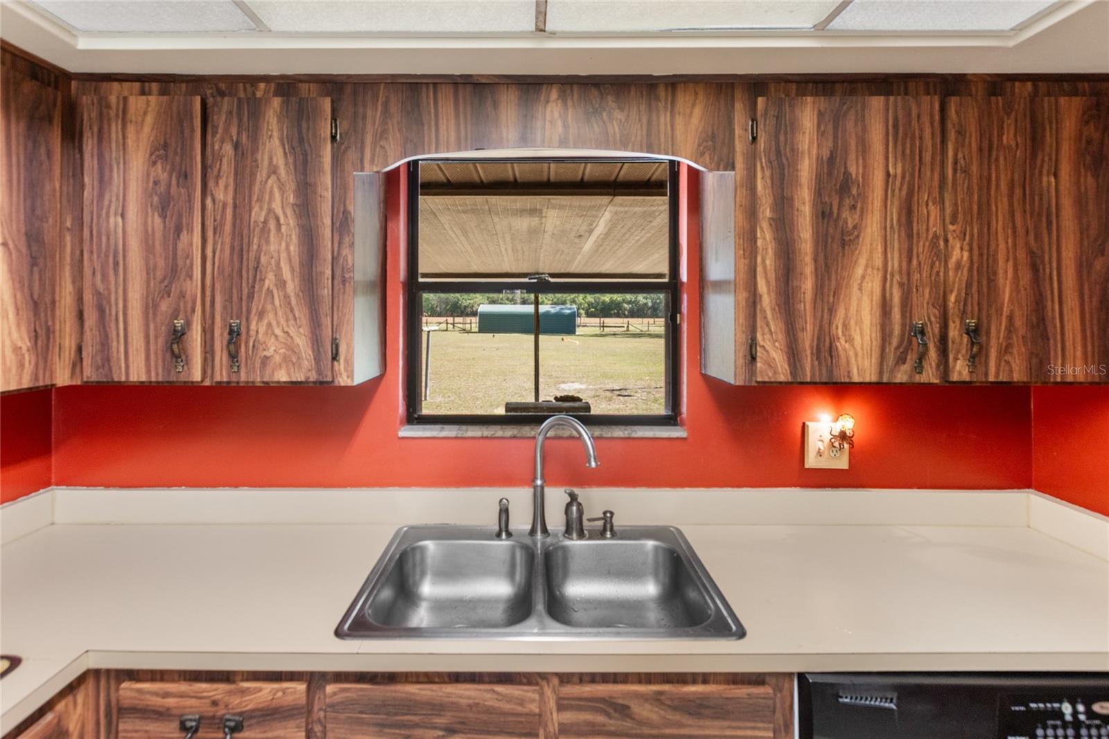 Listing photo id 27 for 13296 County Road 231