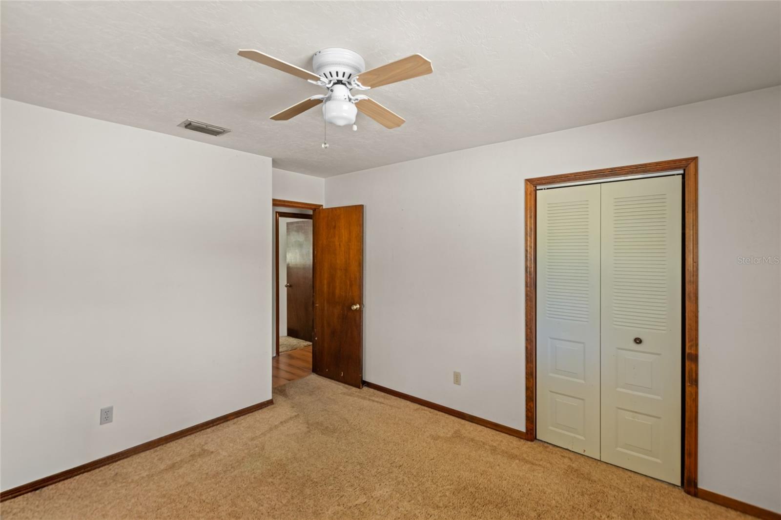 Listing photo id 37 for 13296 County Road 231