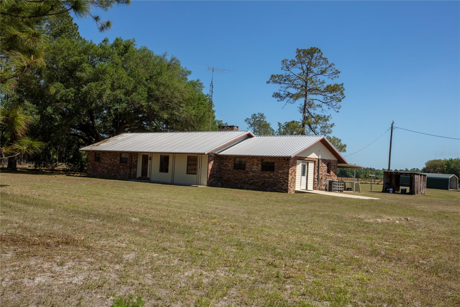 Listing photo id 2 for 13296 County Road 231
