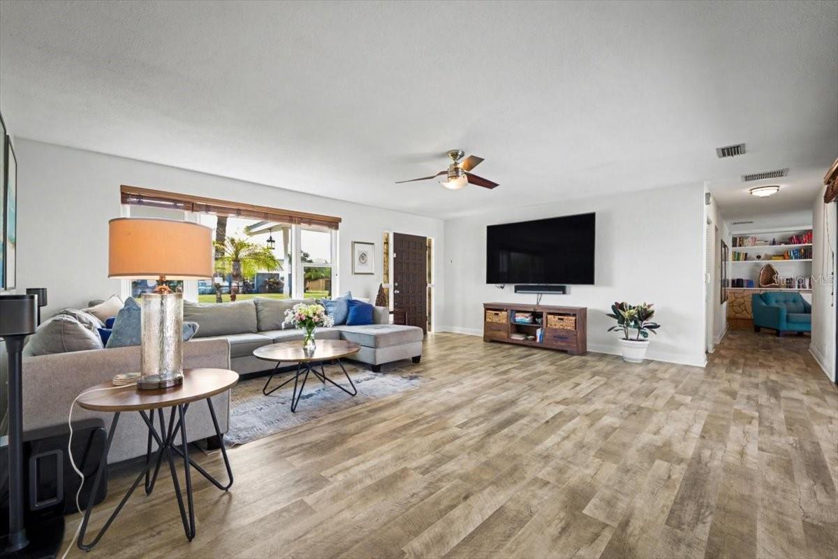 Image 17 of 77 For 124 Anchor Drive