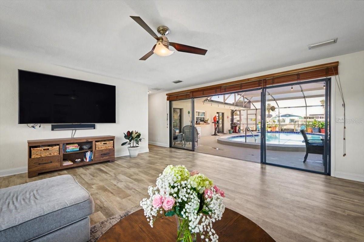 Image 2 of 77 For 124 Anchor Drive