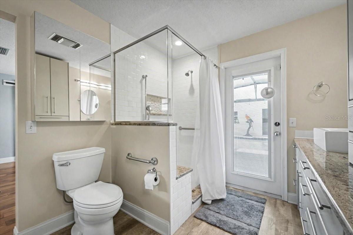 Image 30 of 77 For 124 Anchor Drive