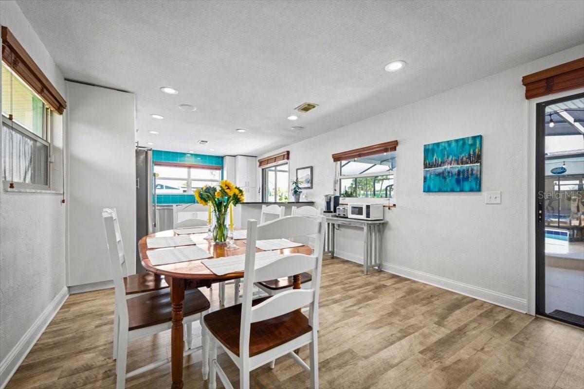 Image 37 of 77 For 124 Anchor Drive