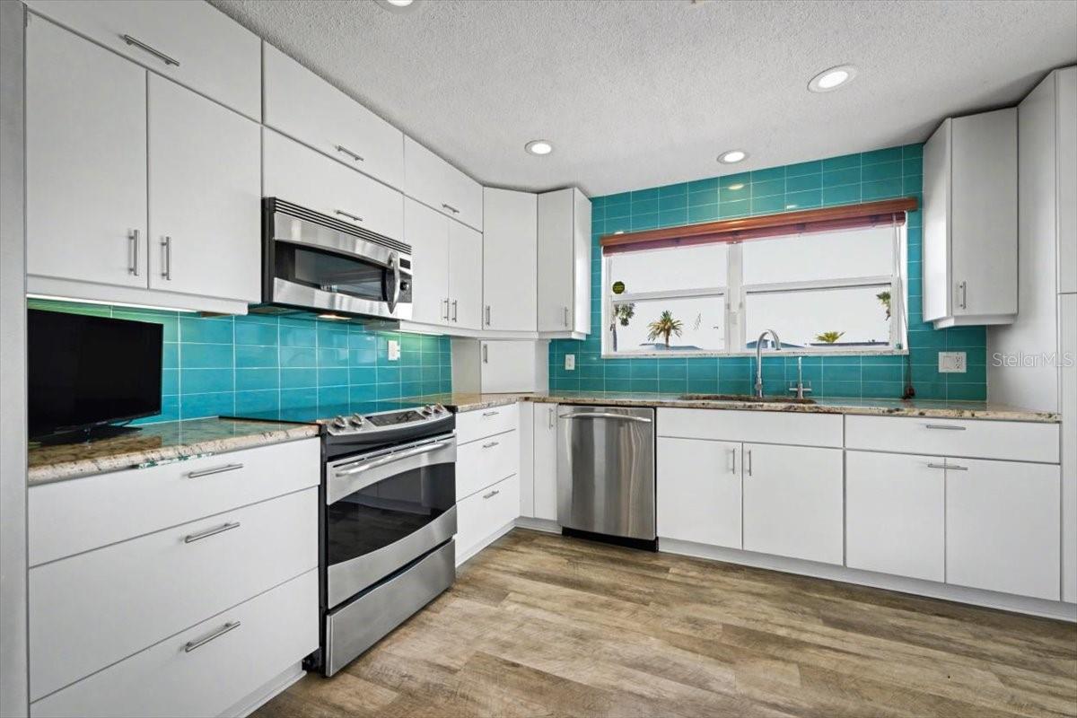 Image 6 of 77 For 124 Anchor Drive