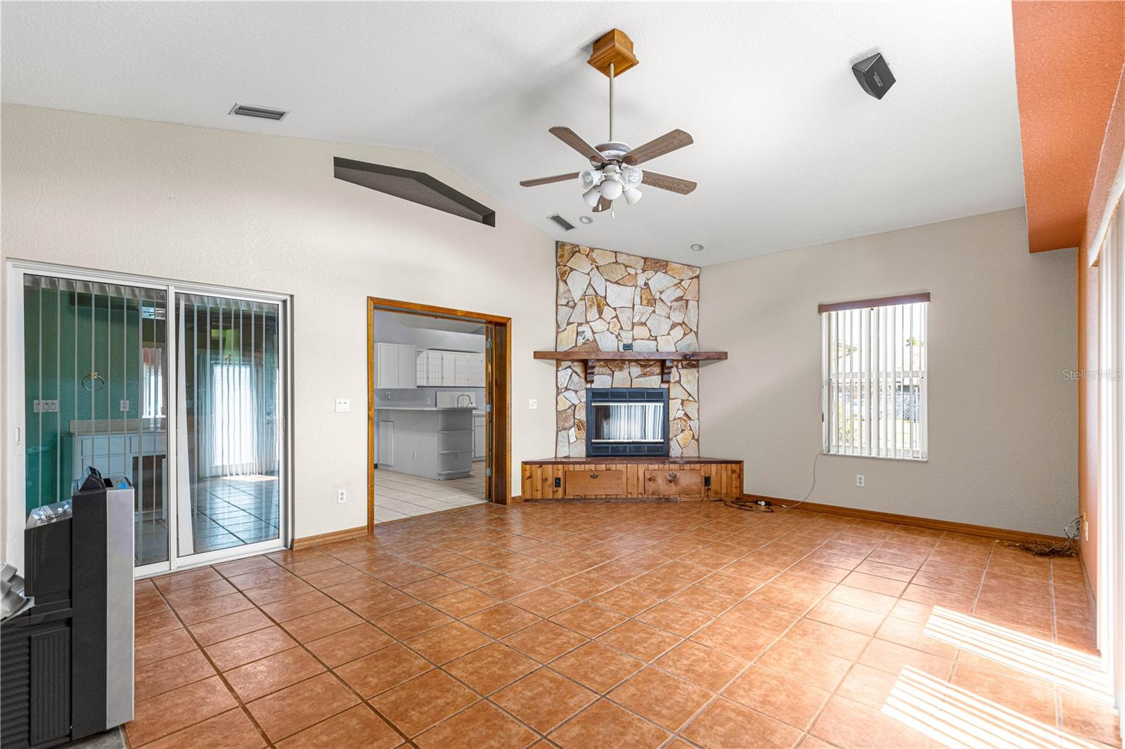 Image 17 of 46 For 1090 67th Place