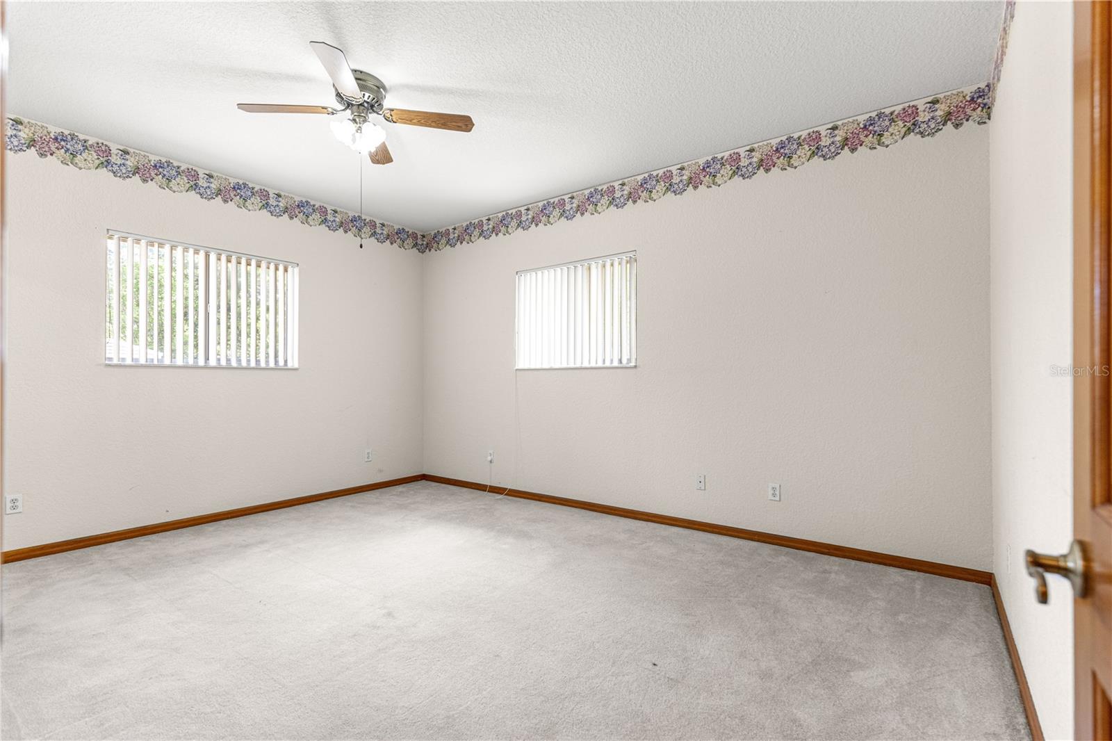 Image 29 of 46 For 1090 67th Place