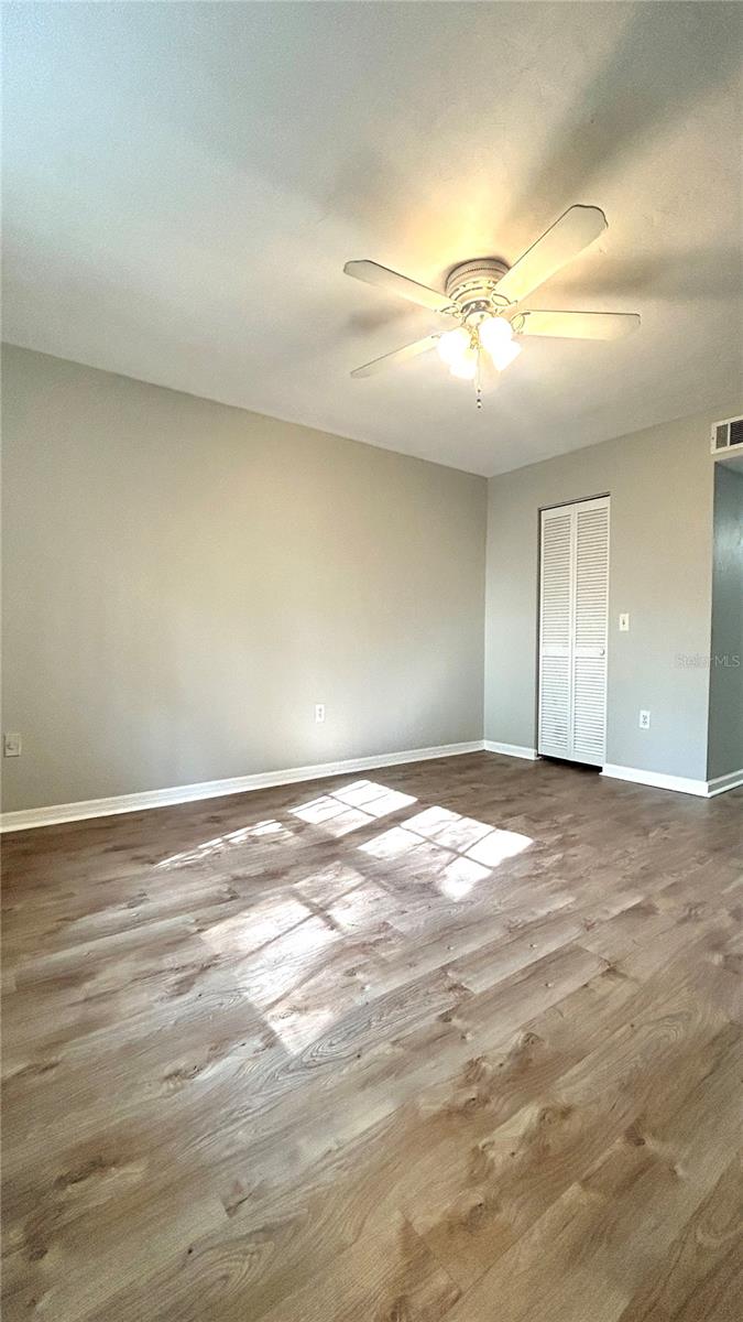 Image 14 of 21 For 5324 88th Court