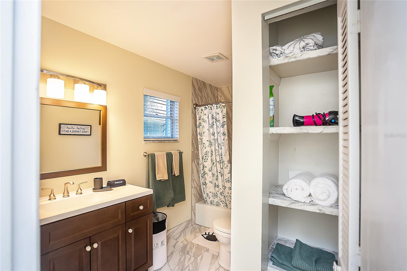 Image 19 of 25 For 734 38th Street