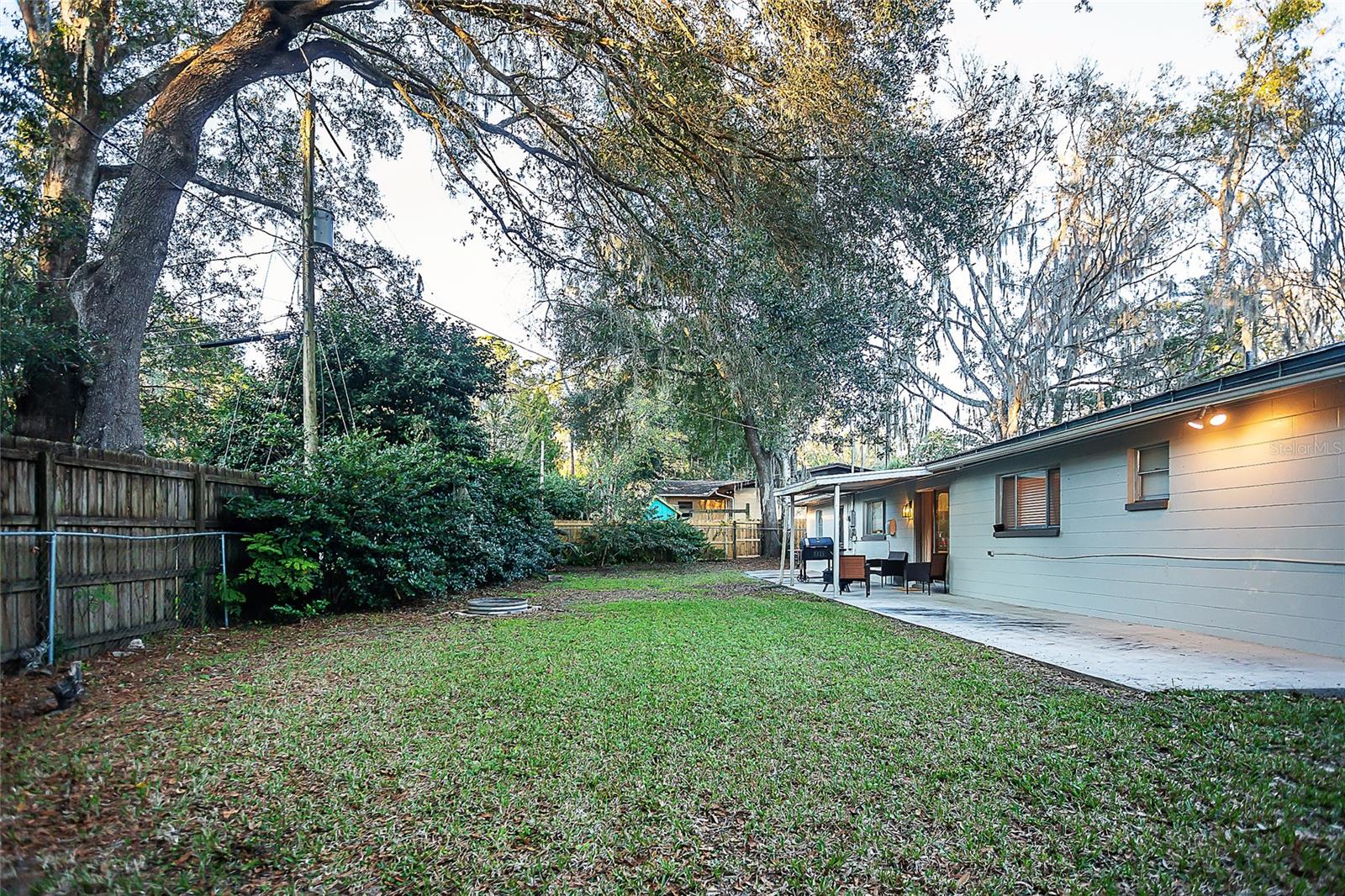 Image 24 of 25 For 734 38th Street