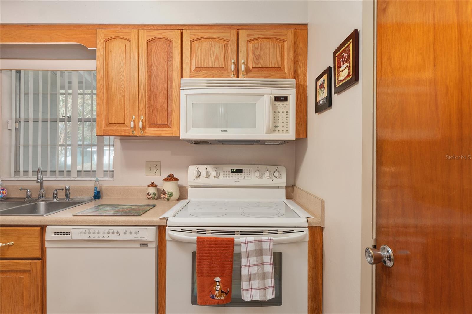 Image 12 of 42 For 3411 11th Terrace