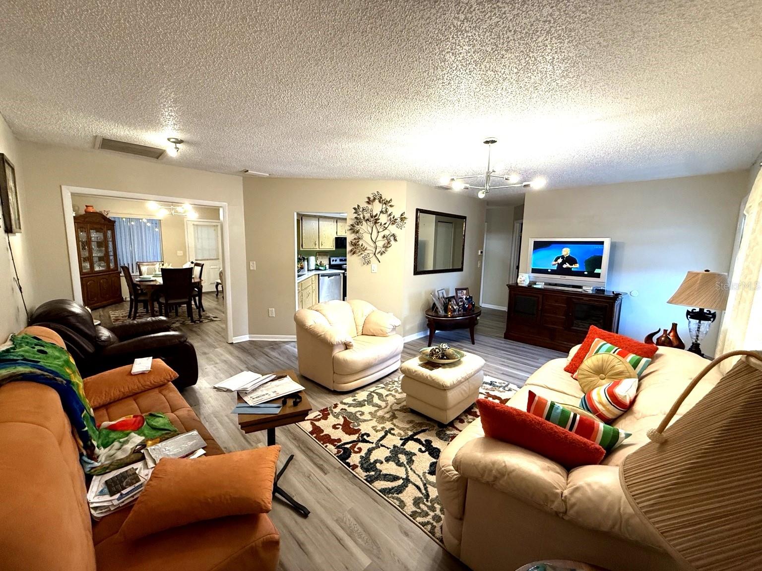 Image 12 of 19 For 10978 83rd Avenue