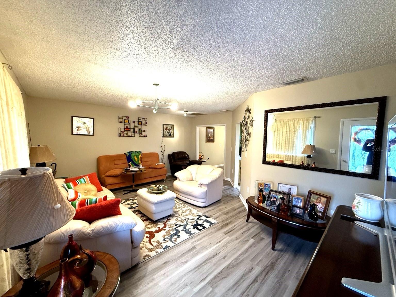 Image 9 of 19 For 10978 83rd Avenue