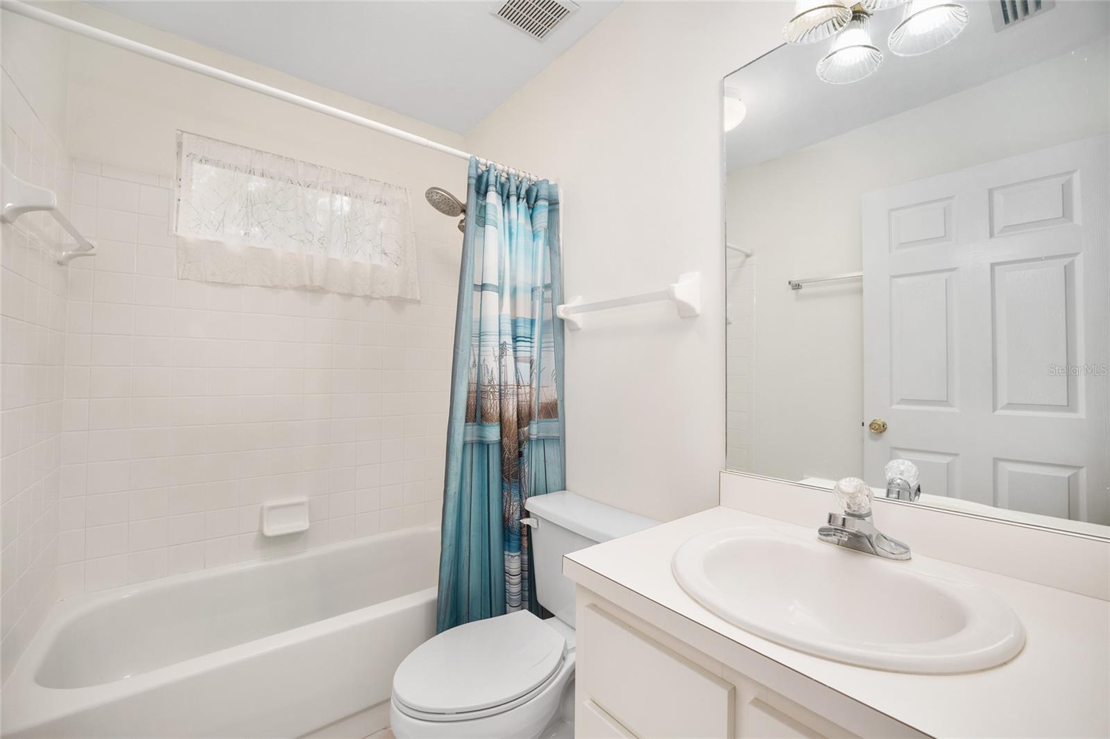 Image 13 of 39 For 1047 41st Drive