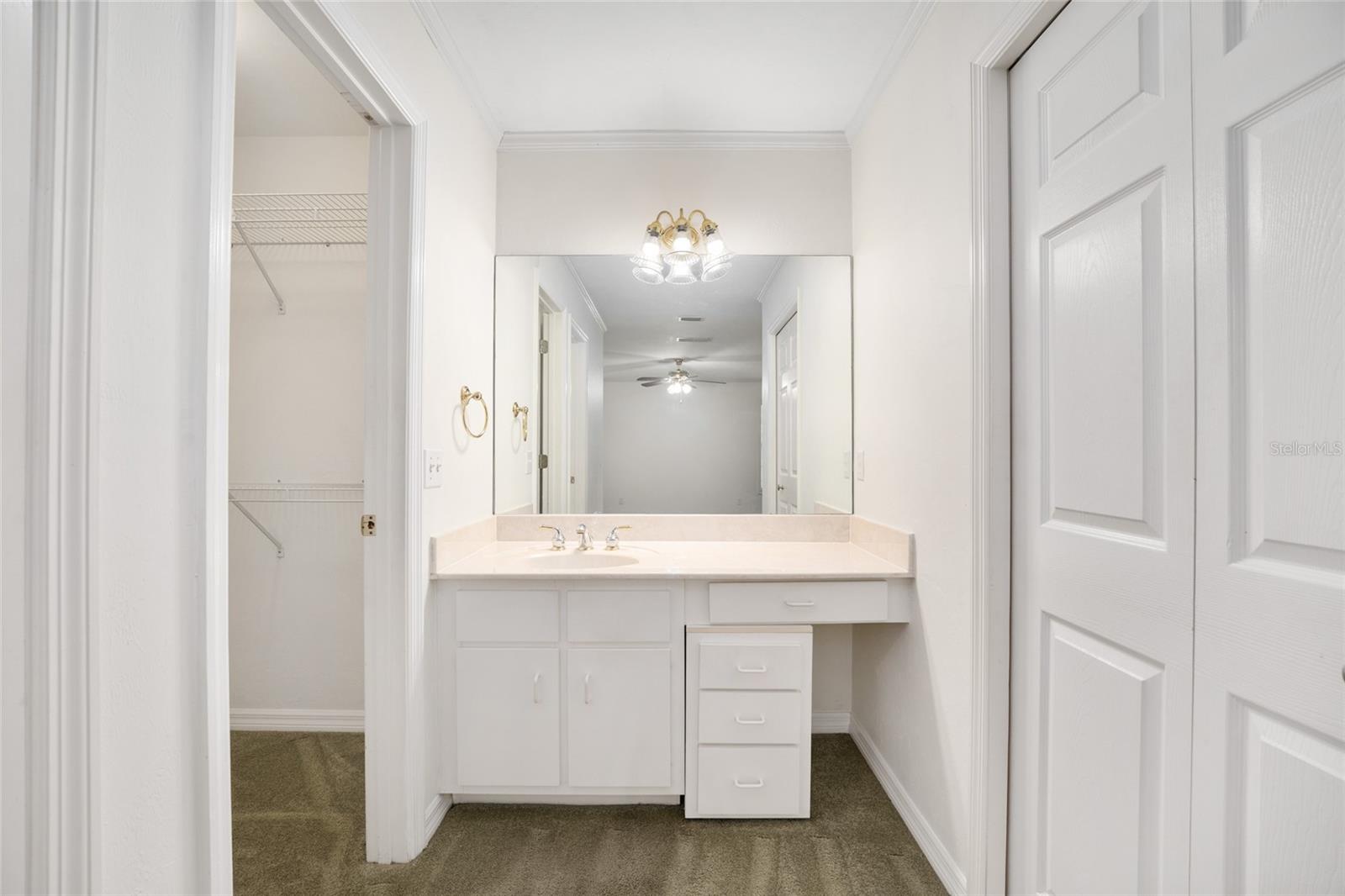 Image 16 of 39 For 1047 41st Drive