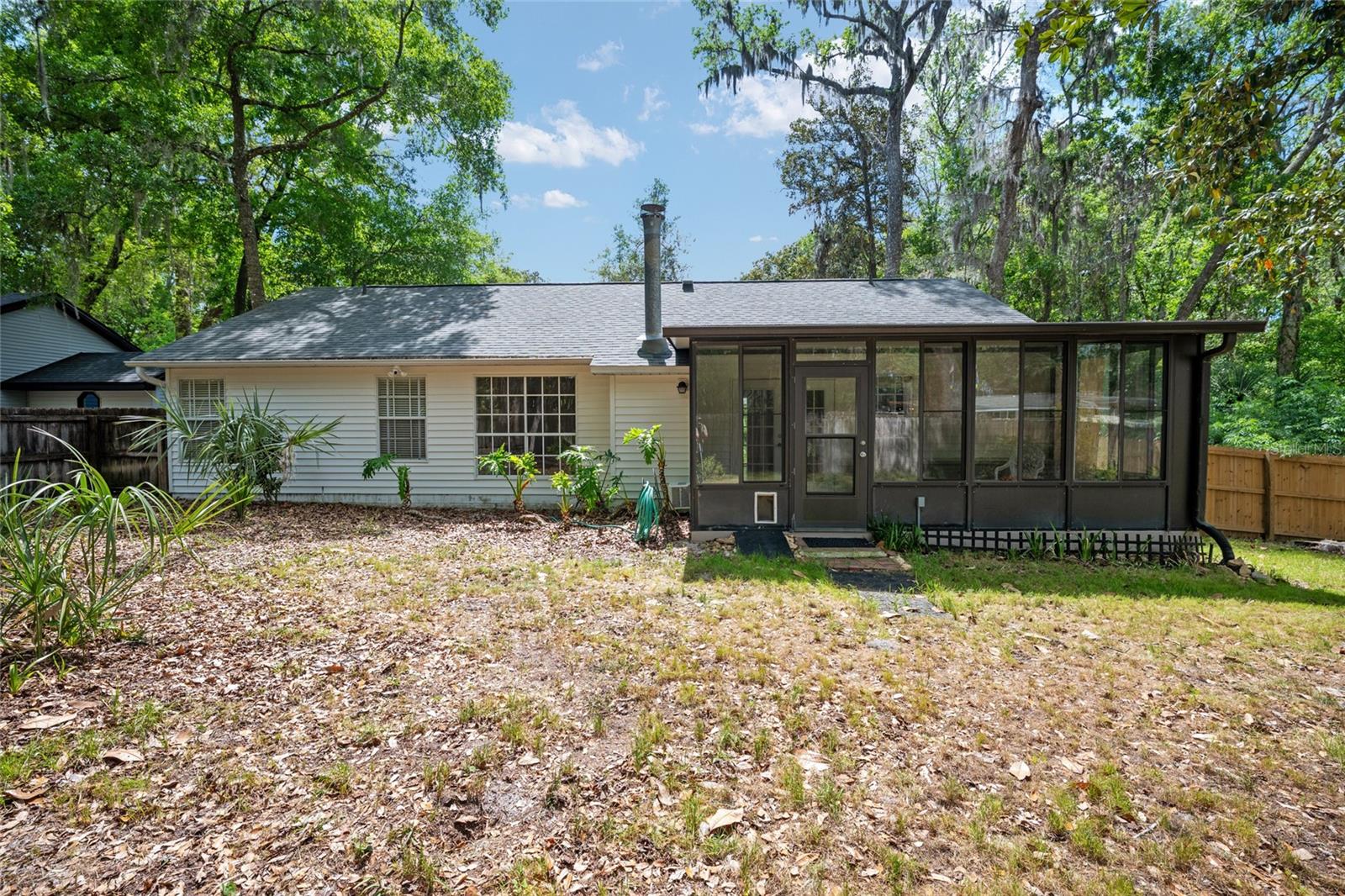 Image 29 of 39 For 1047 41st Drive