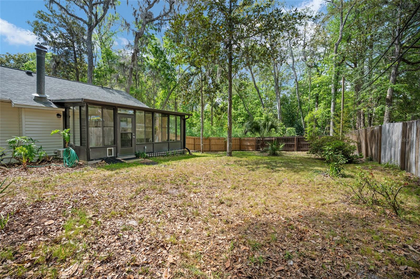 Image 30 of 39 For 1047 41st Drive