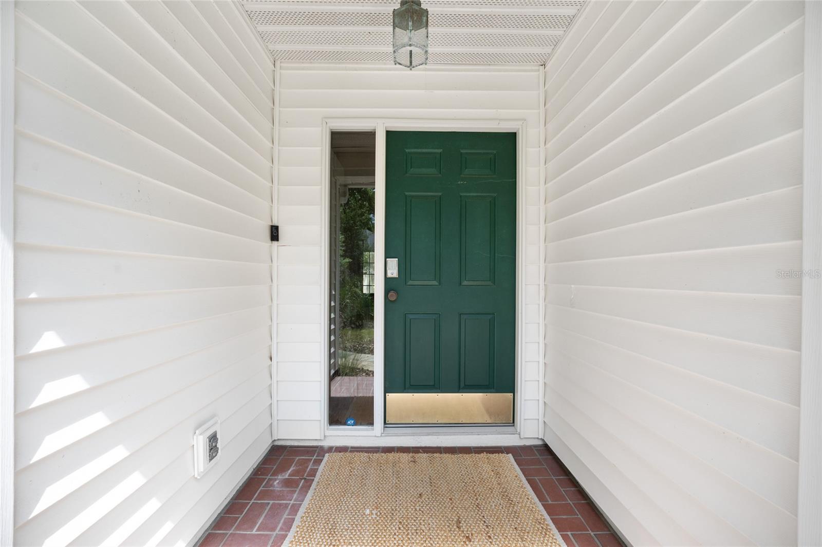 Image 4 of 39 For 1047 41st Drive