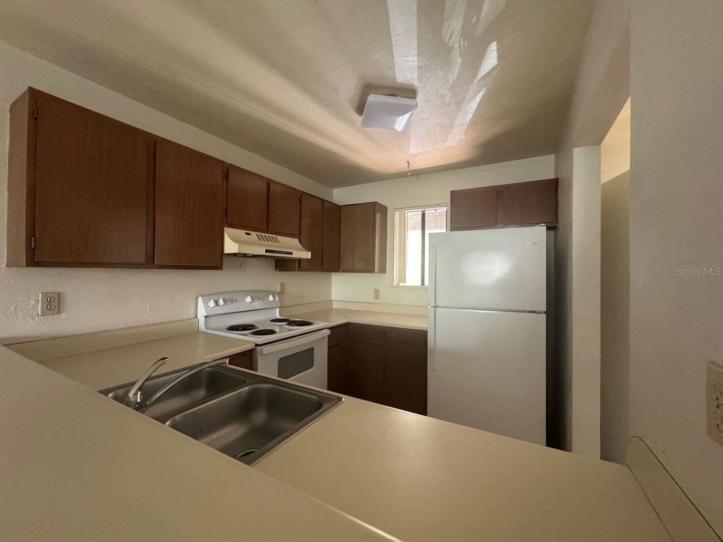 Image 7 of 8 For 111 16th Avenue O302