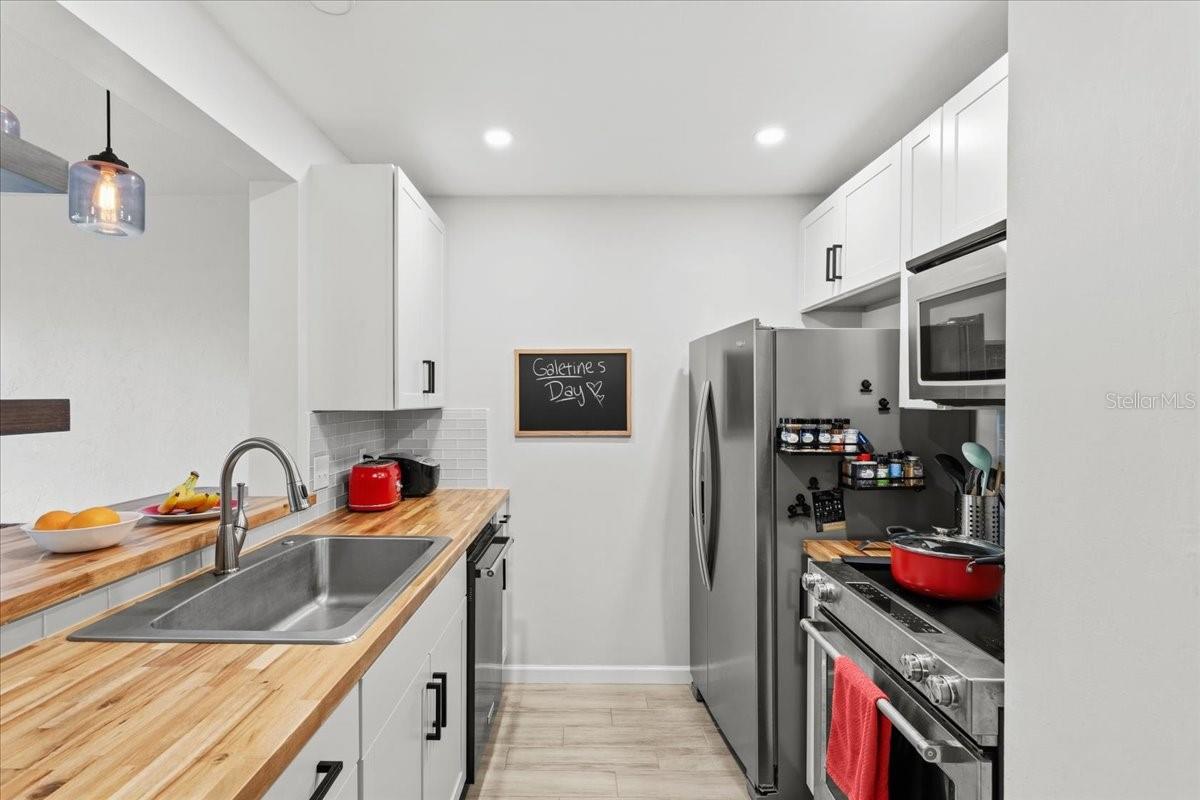 Image 10 of 19 For 4435 41st Place