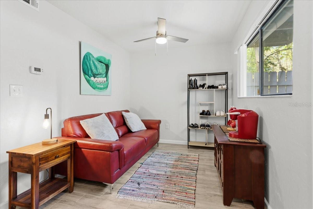 Image 4 of 19 For 4435 41st Place