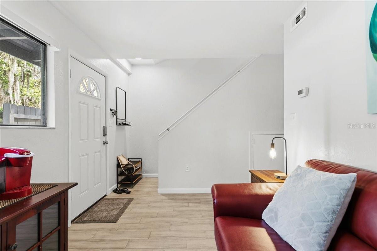 Image 6 of 19 For 4435 41st Place