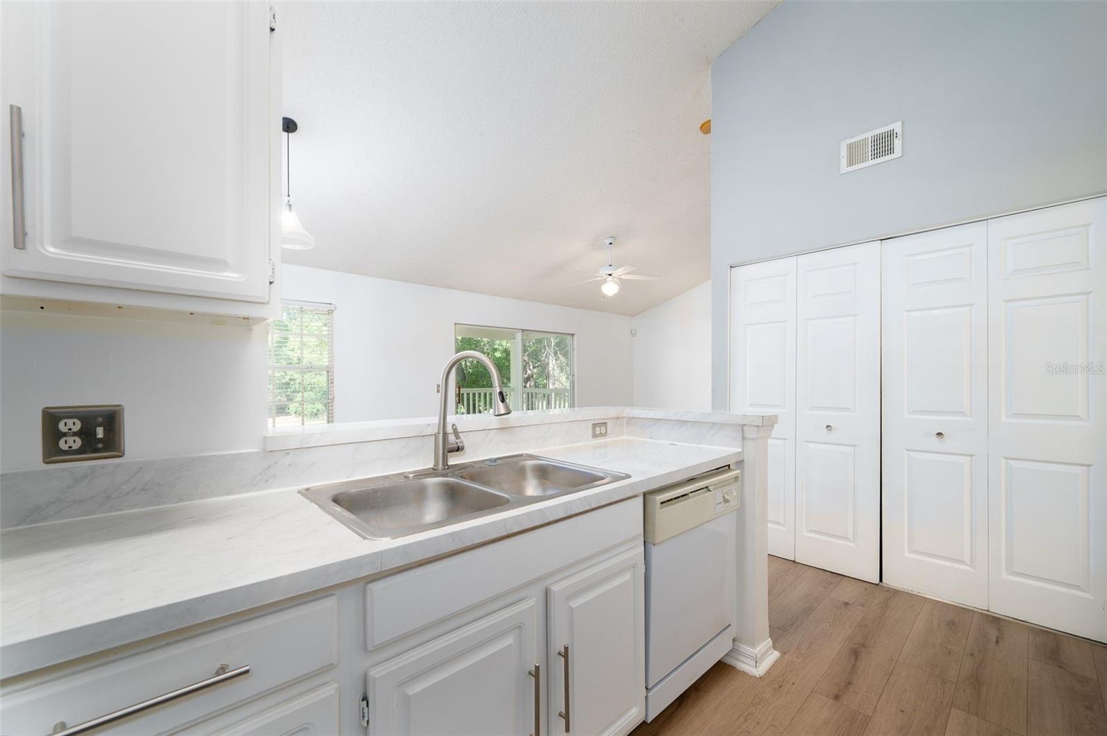 Image 11 of 35 For 10000 52nd Avenue 188