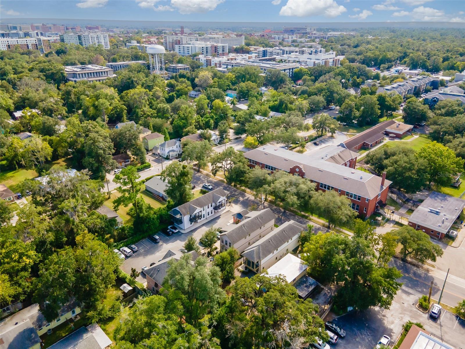 Image 13 of 20 For 717 10th Street 10