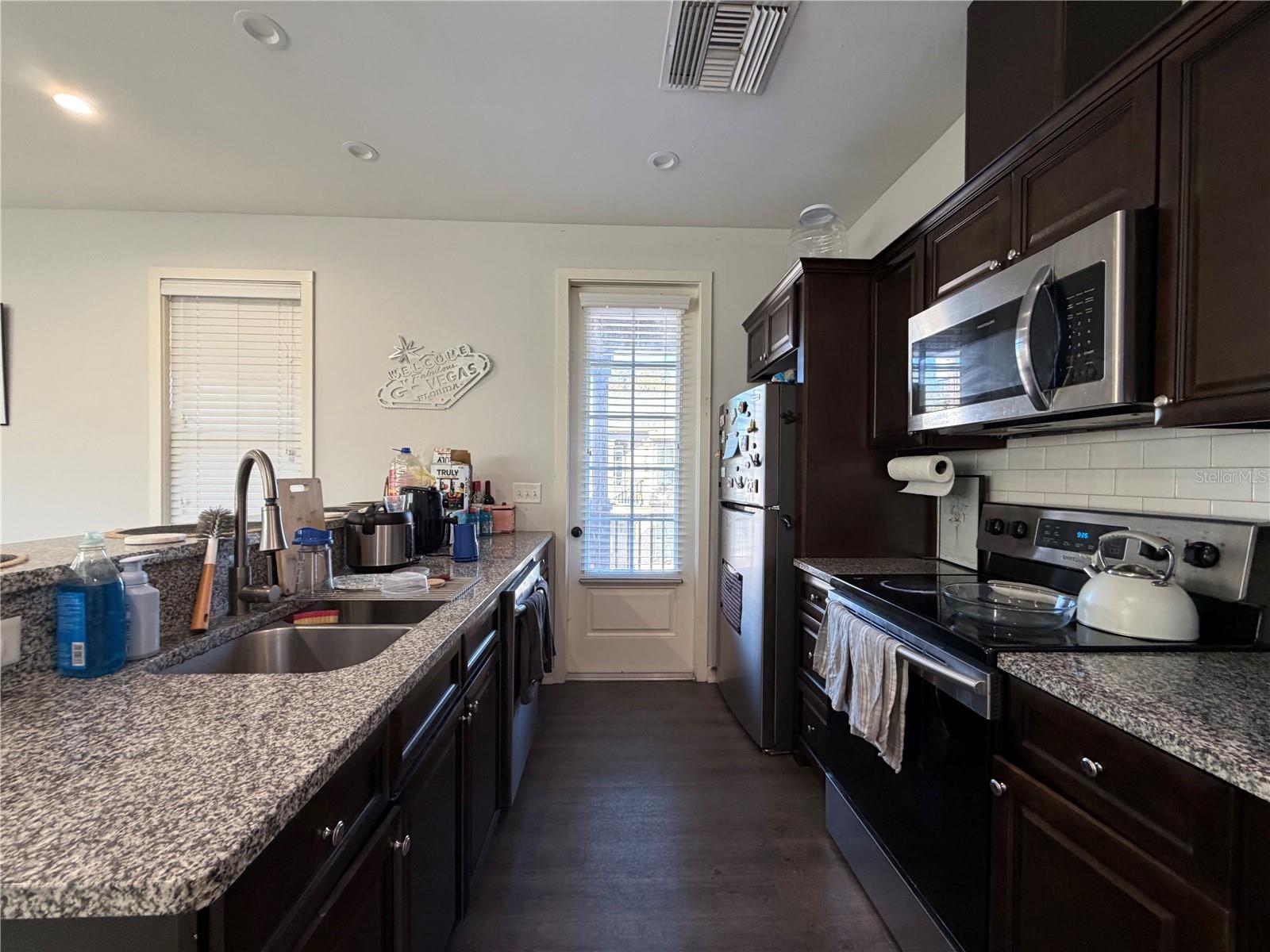 Image 4 of 20 For 717 10th Street 10