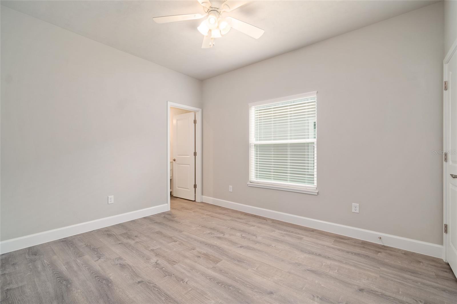 Image 12 of 28 For 622 3rd Avenue