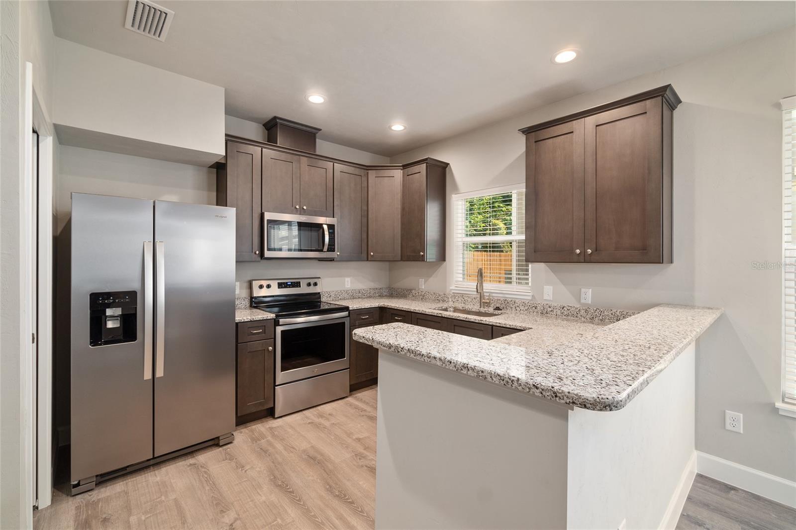 Image 6 of 28 For 622 3rd Avenue