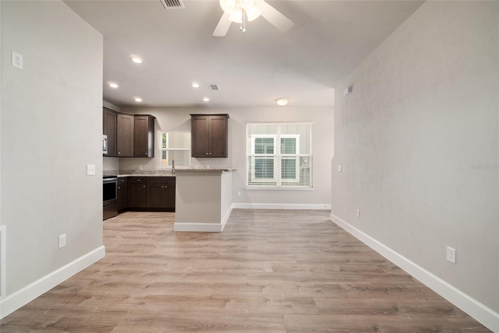 Image 9 of 28 For 622 3rd Avenue