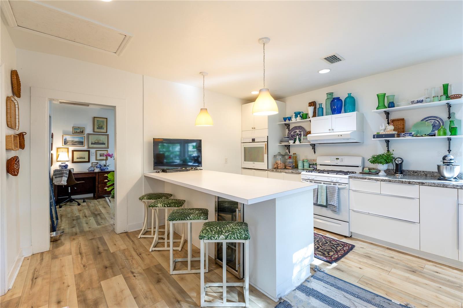 Image 4 of 24 For 310 8th Street