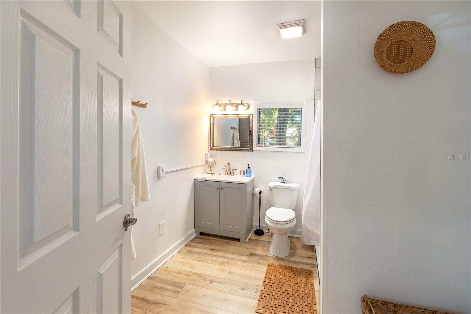 Image 7 of 24 For 310 8th Street