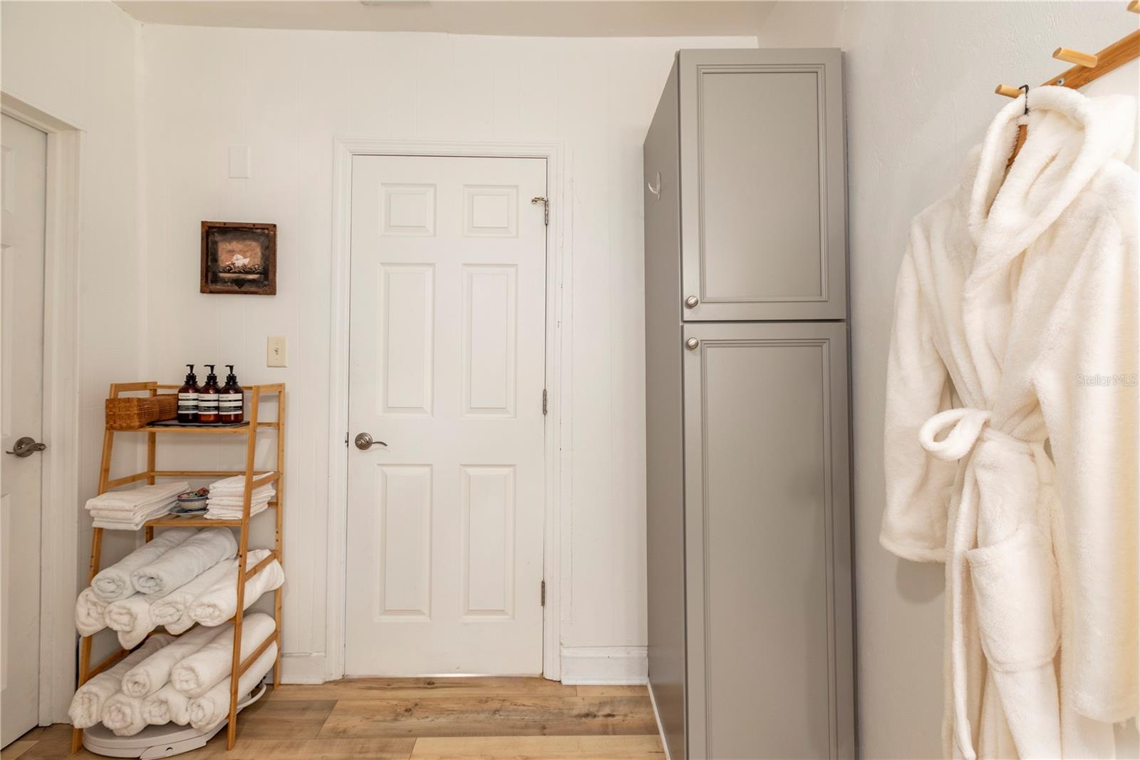 Image 9 of 24 For 310 8th Street