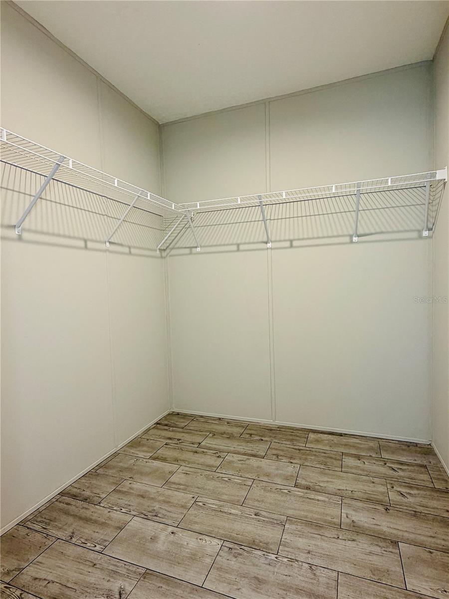 Image 20 of 63 For 10350 Deer Run