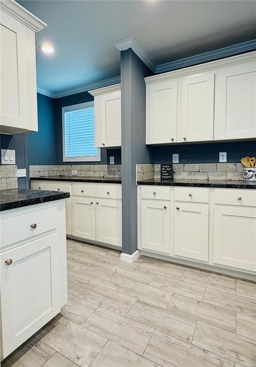 Image 31 of 63 For 10350 Deer Run