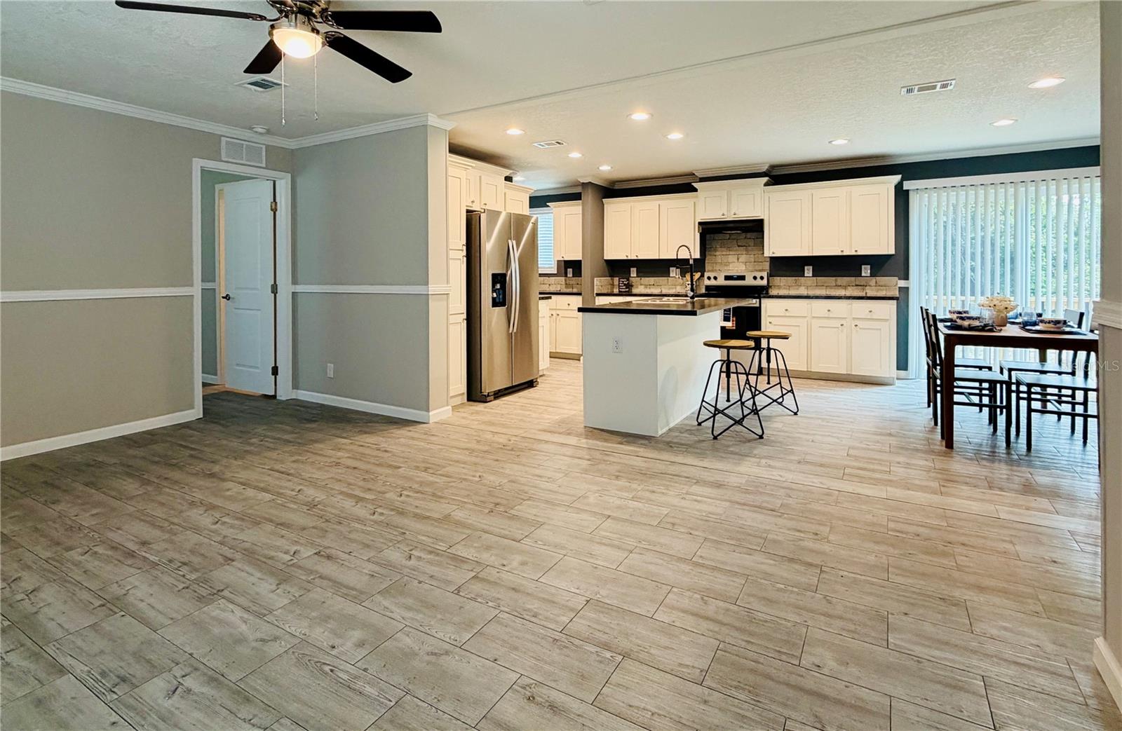 Image 8 of 63 For 10350 Deer Run