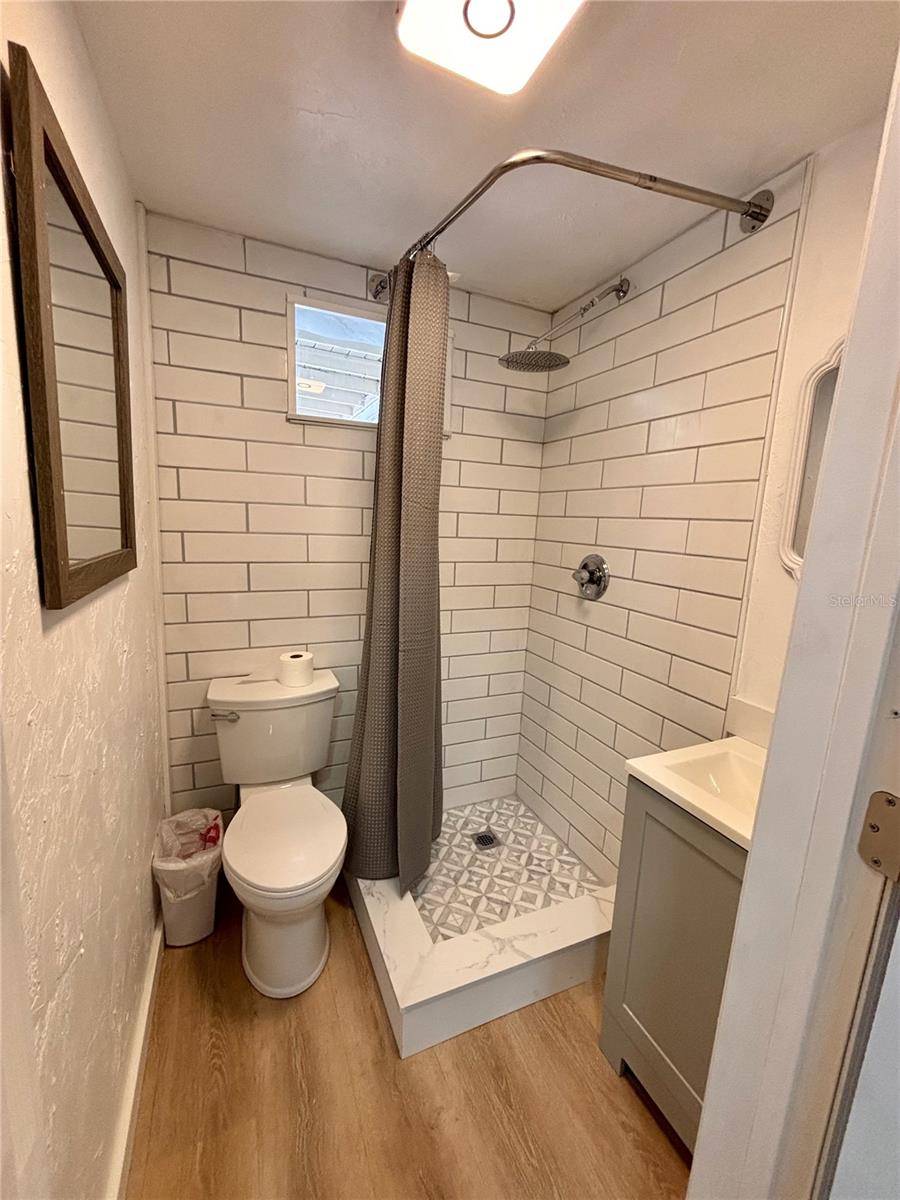 Image 15 of 18 For 4005 9th Court