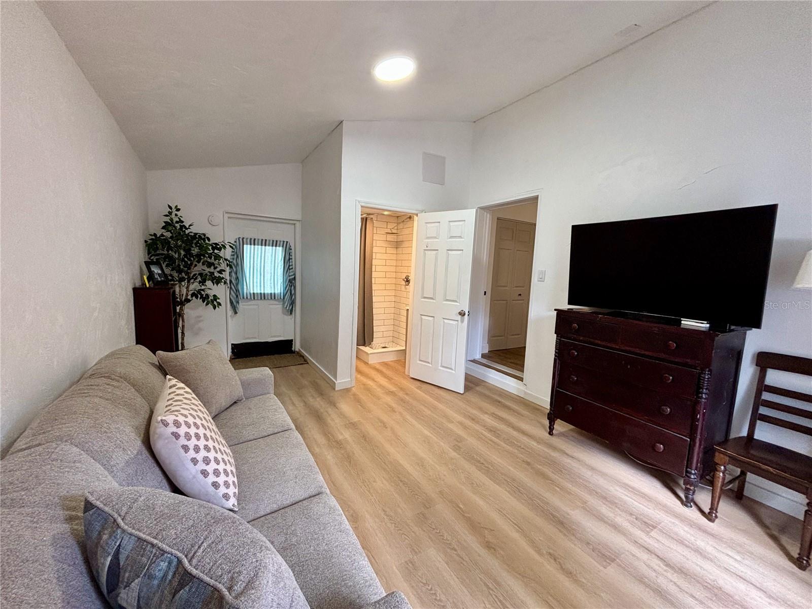 Image 17 of 18 For 4005 9th Court