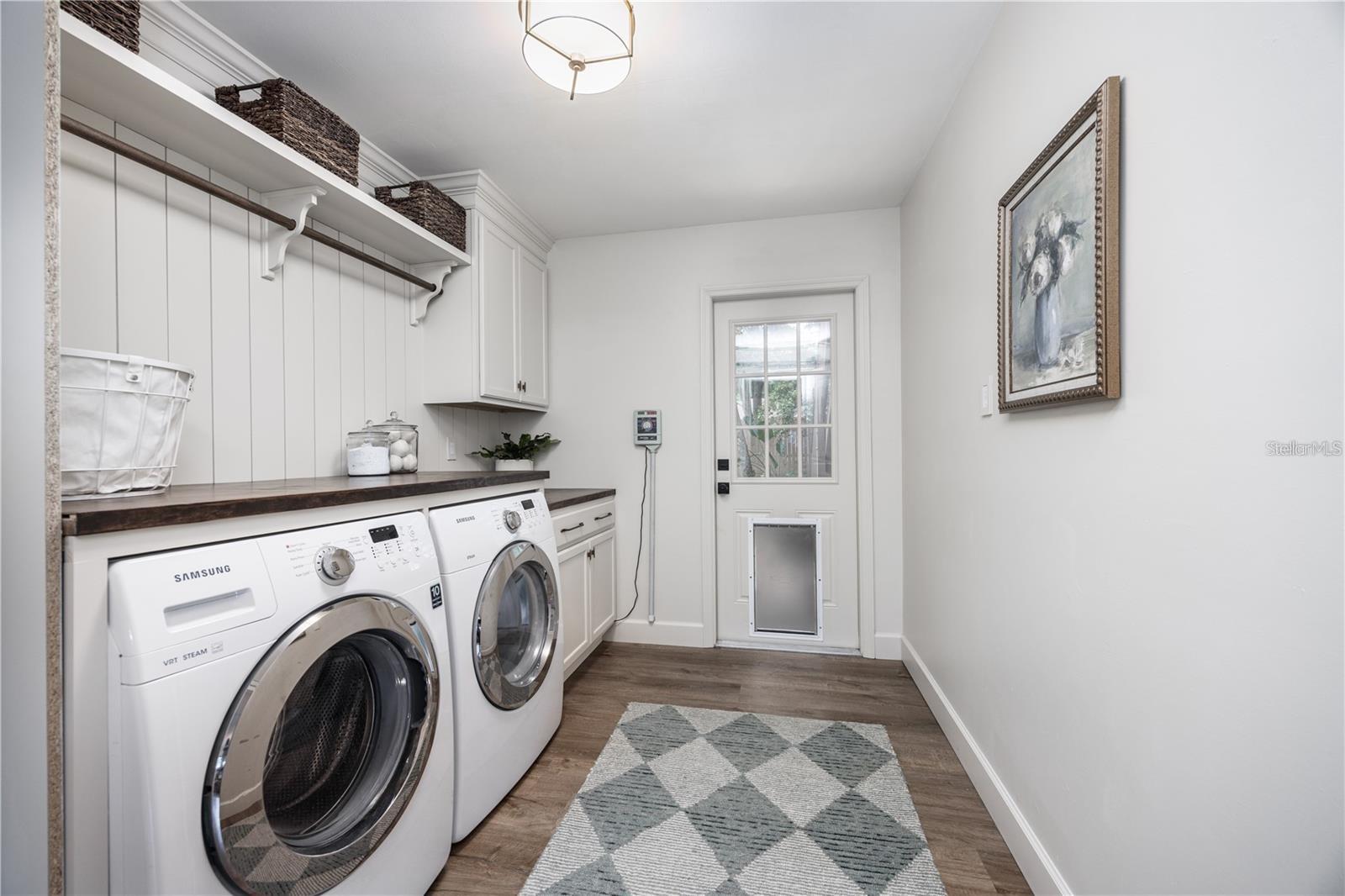 Image 6 of 18 For 4005 9th Court