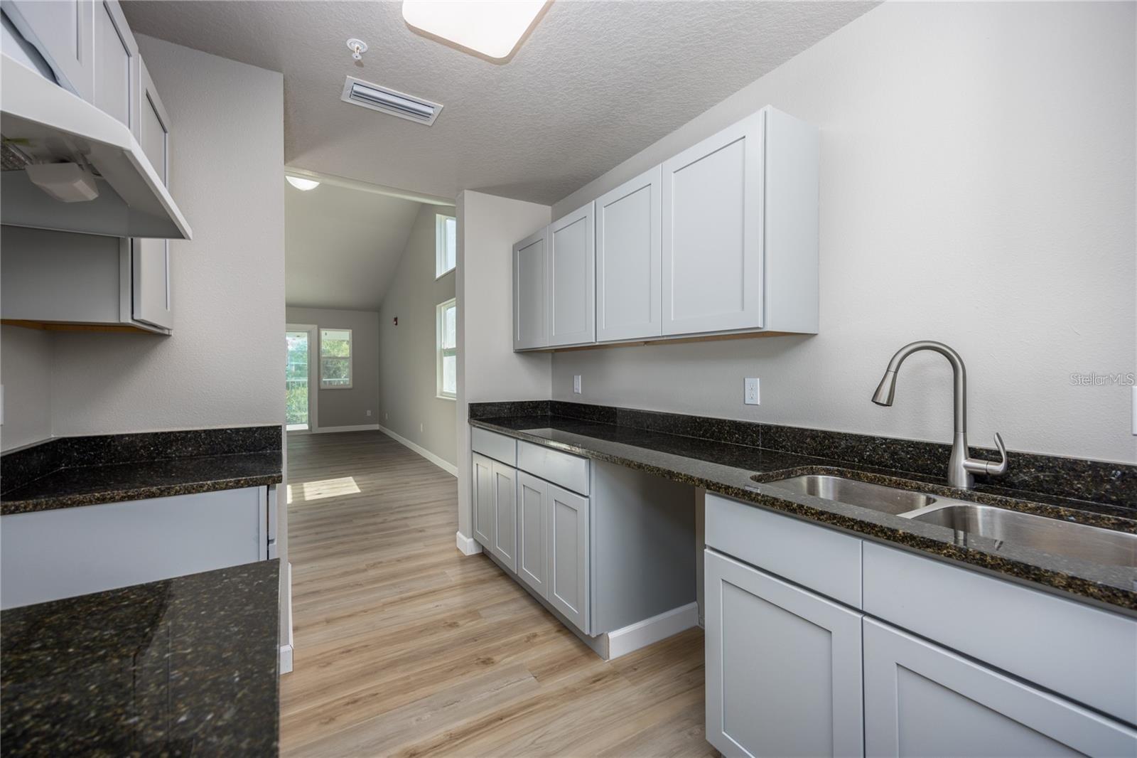 Image 12 of 24 For 6519 Newberry Road 412