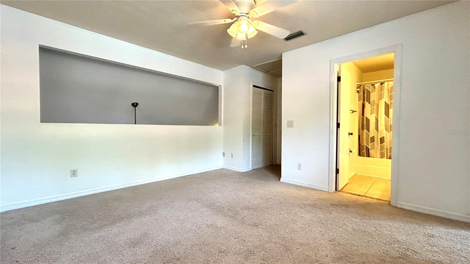 Image 18 of 19 For 5855 8th Place