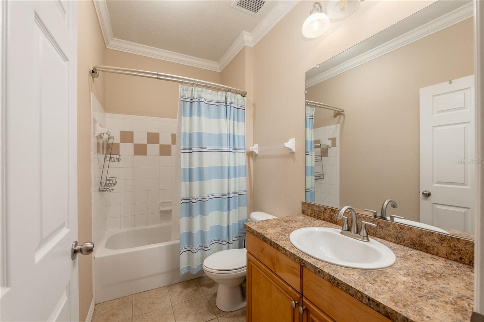 Image 22 of 31 For 1235 9th Road 301