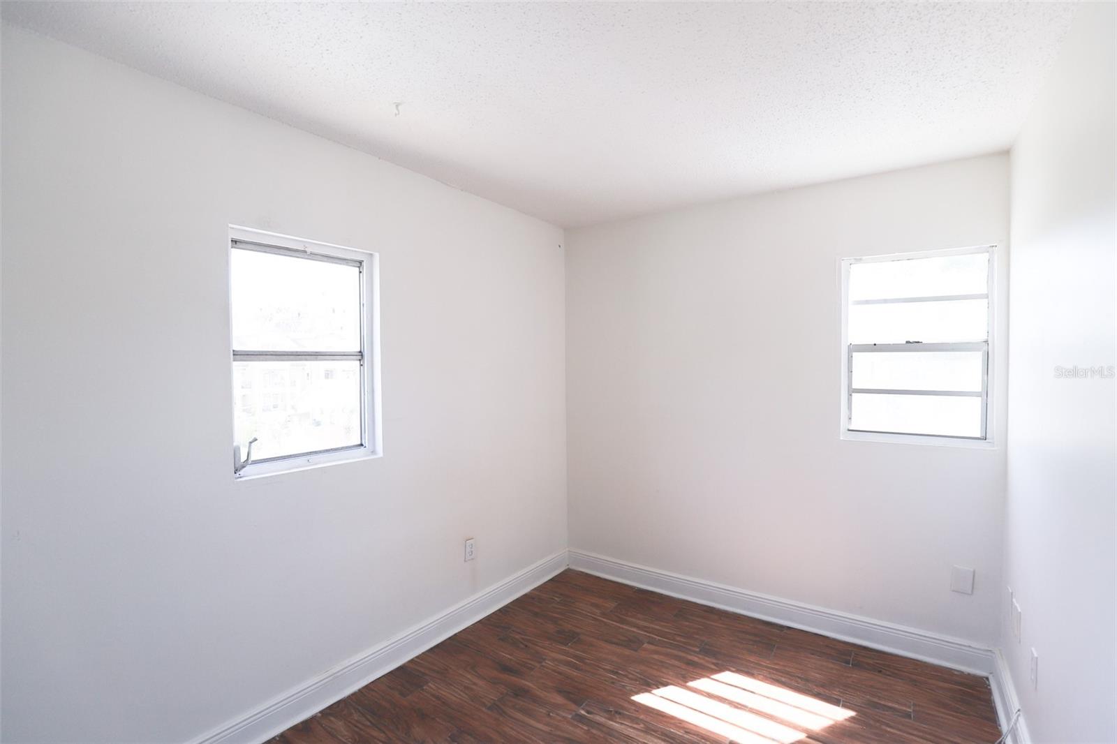 Image 10 of 12 For 914 8th Avenue 19