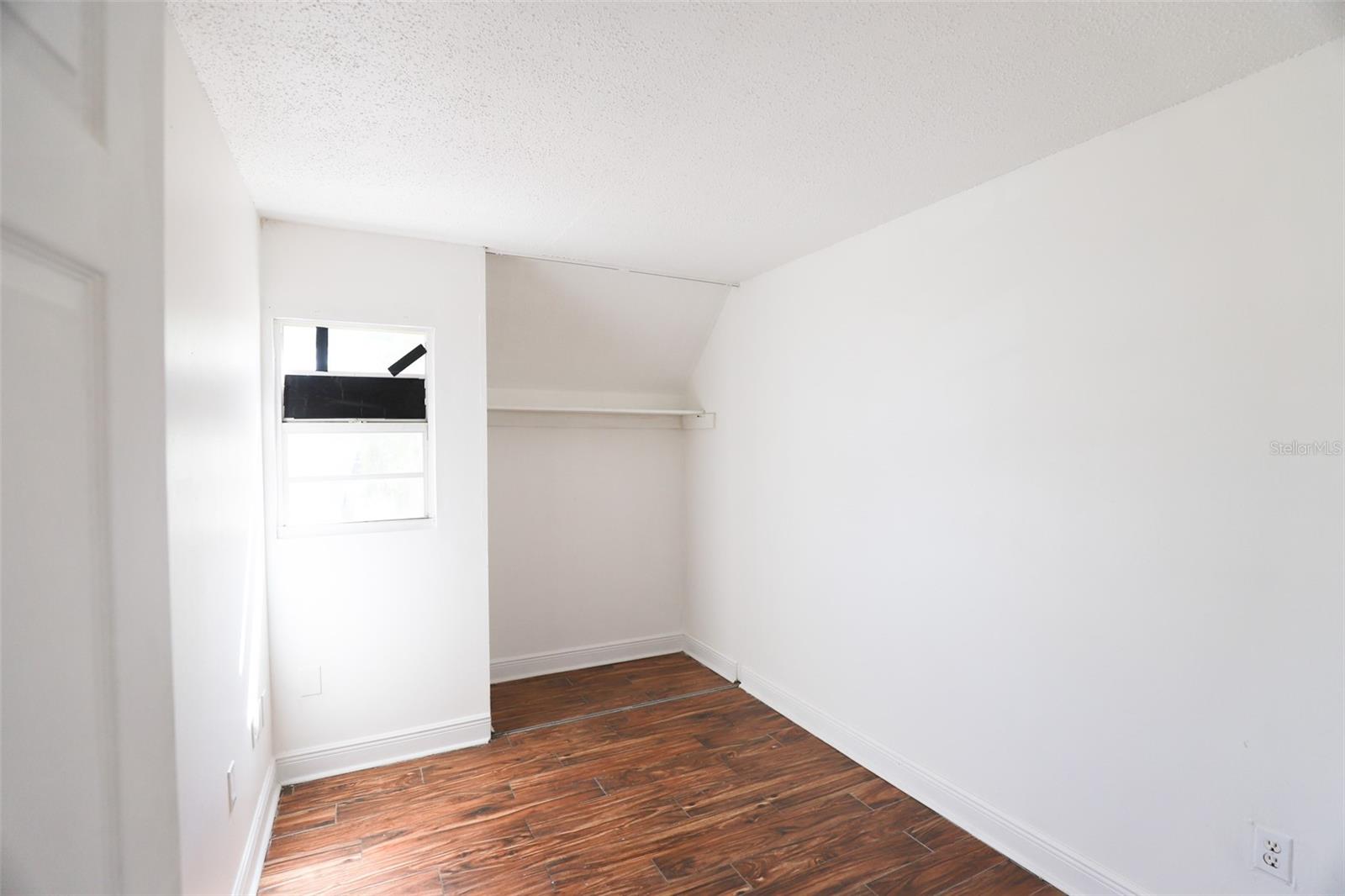 Image 11 of 12 For 914 8th Avenue 19