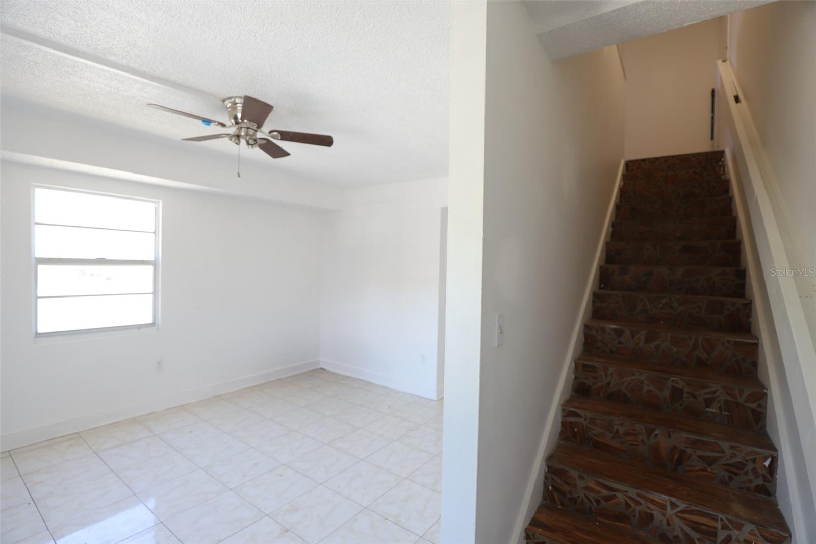 Image 3 of 12 For 914 8th Avenue 19