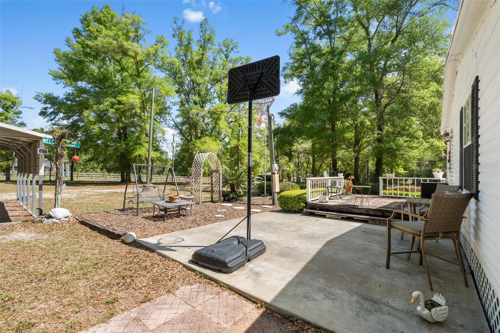 Image 35 of 48 For 3639 80th Avenue