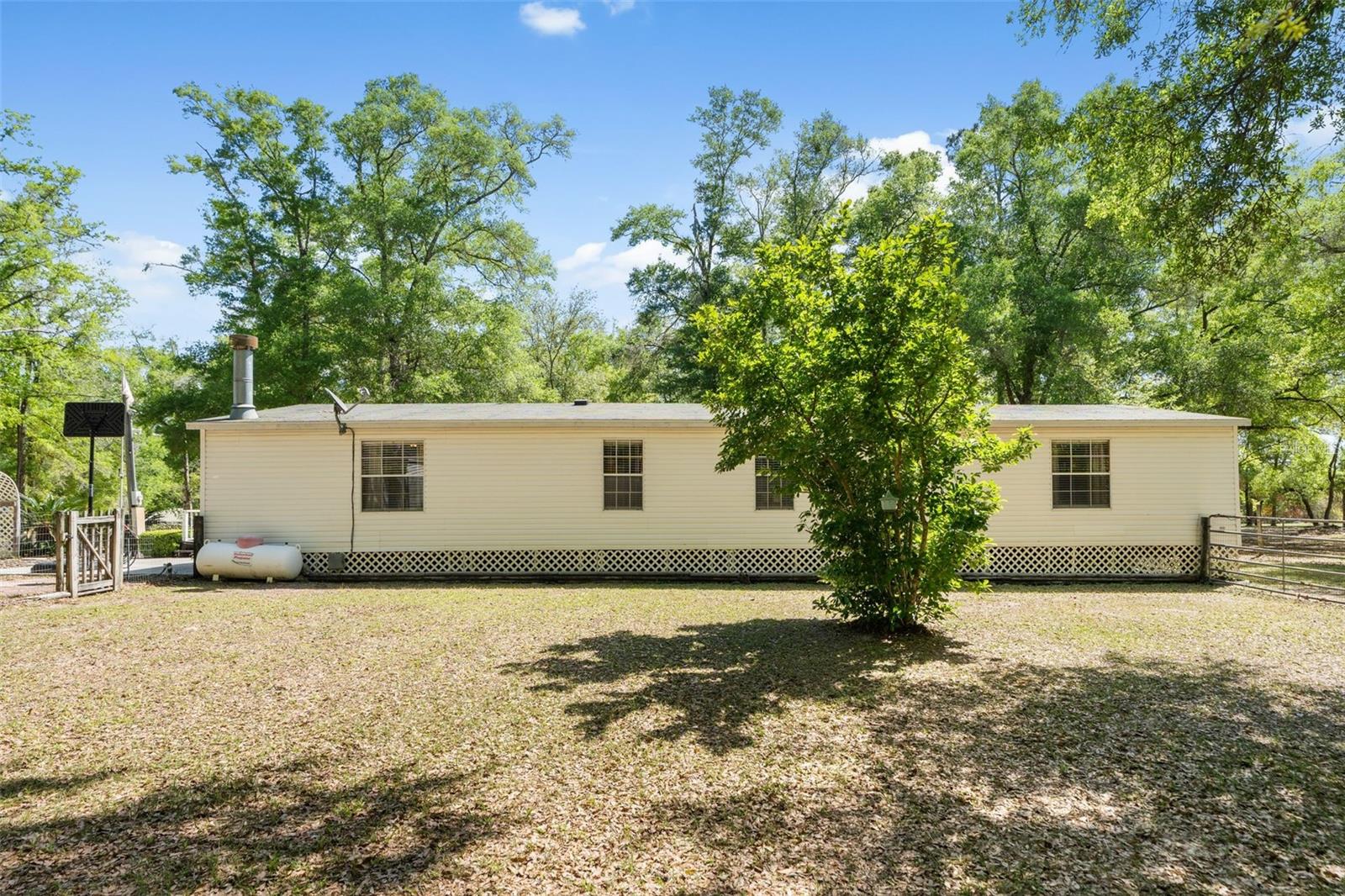 Image 36 of 48 For 3639 80th Avenue