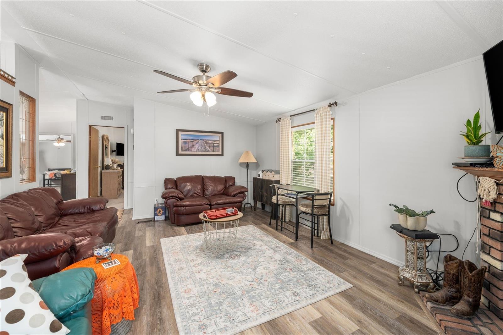 Image 7 of 48 For 3639 80th Avenue